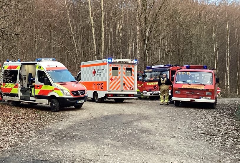 Einsatz der Feuerwehr – H0 Tragehilfe – gestürzter Mountainbiker im Wald